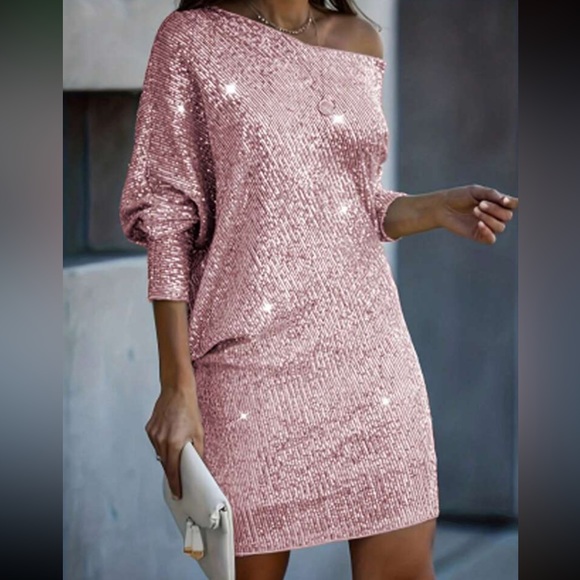 Dresses & Skirts - Luxe asymmetrical neck party dress